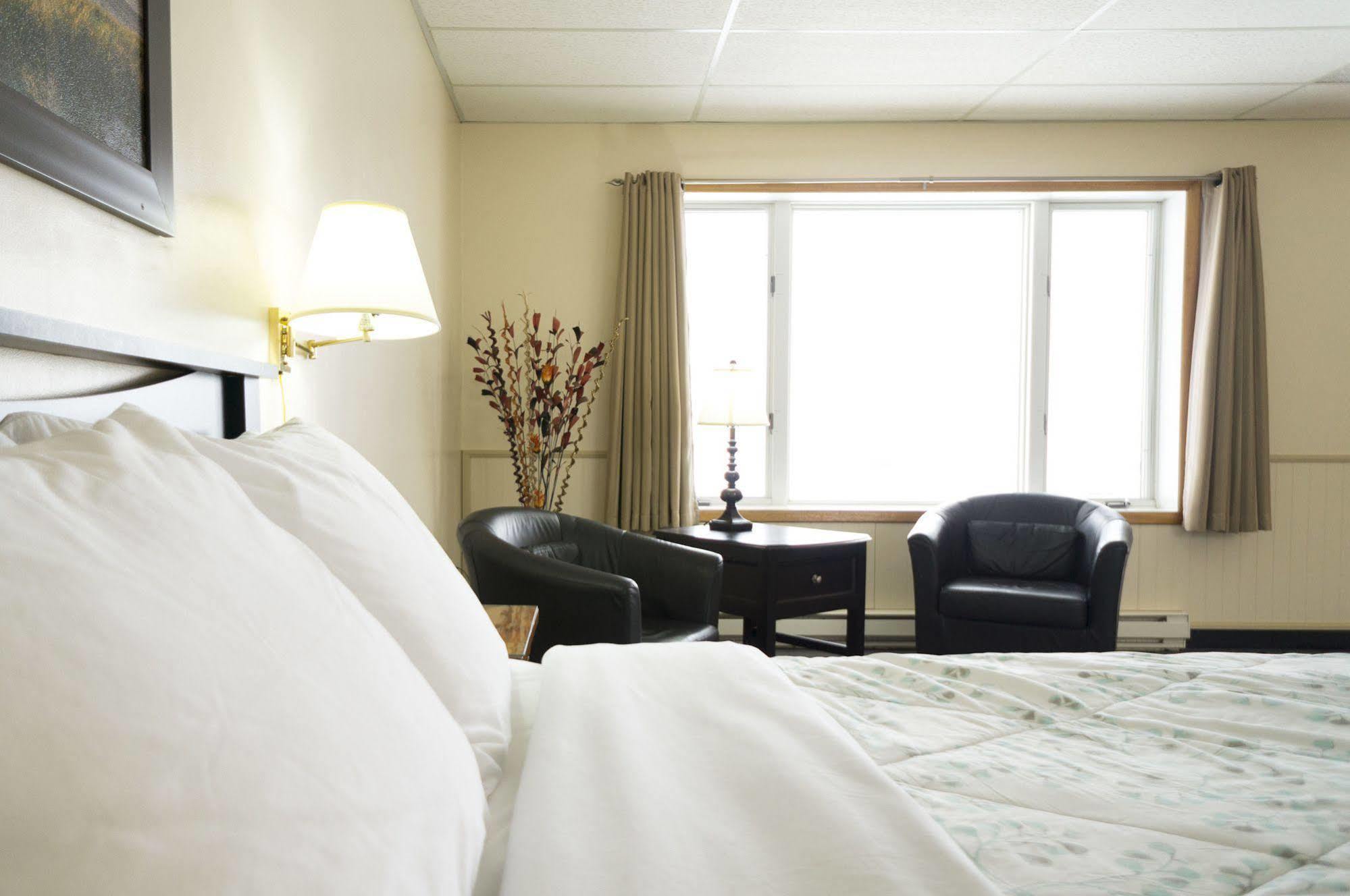Wayside Motel Manitoulin Manitowaning Zewnętrze zdjęcie