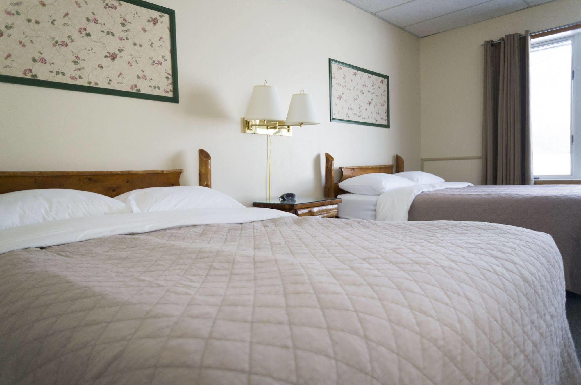 Wayside Motel Manitoulin Manitowaning Zewnętrze zdjęcie