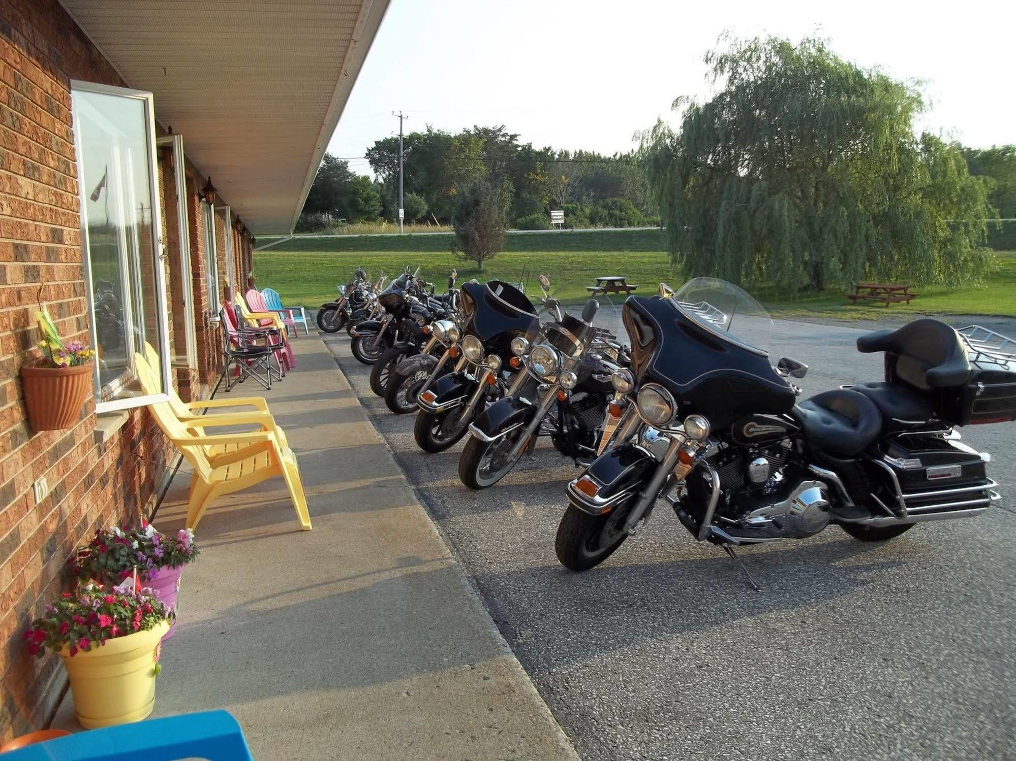 Wayside Motel Manitoulin Manitowaning Zewnętrze zdjęcie